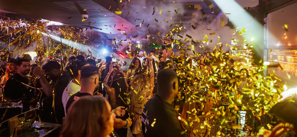 Gold confetti packed dancefloor